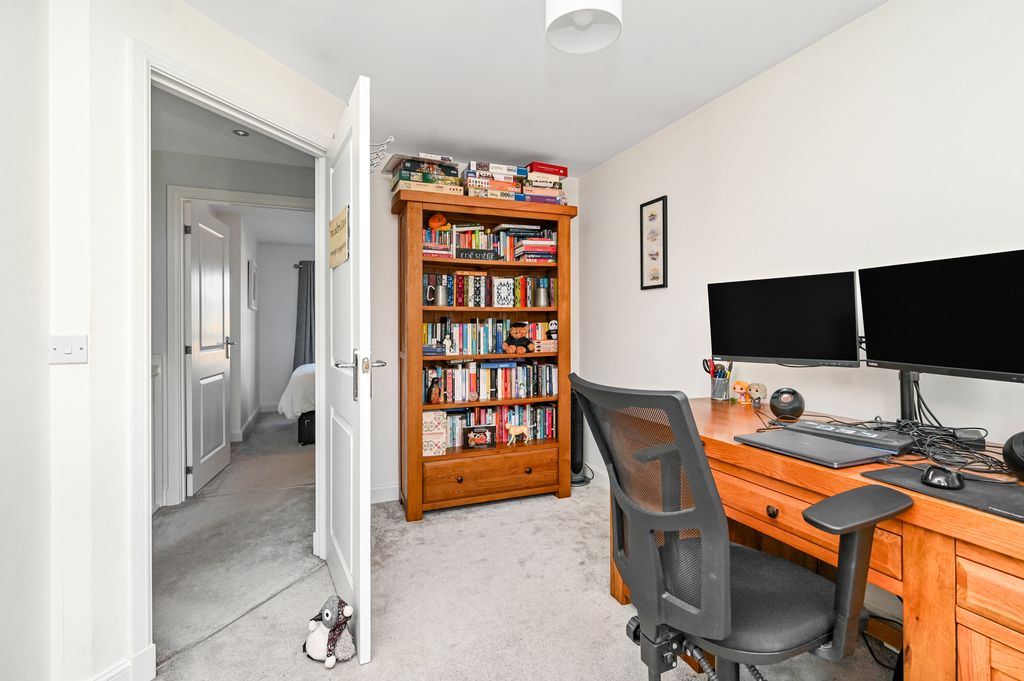Additional image 15 of 4 bed detached house for sale30 Clippens Drive, Burdiehouse, Edinburgh EH17