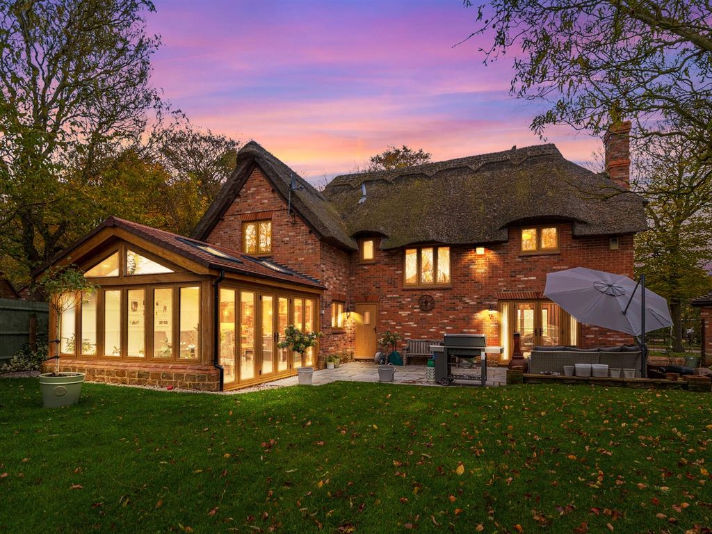Property photo 1 of 29 _1093405-Hdr_T.Jpg
