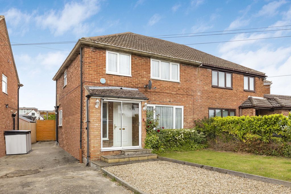 Property photo 1 of 23