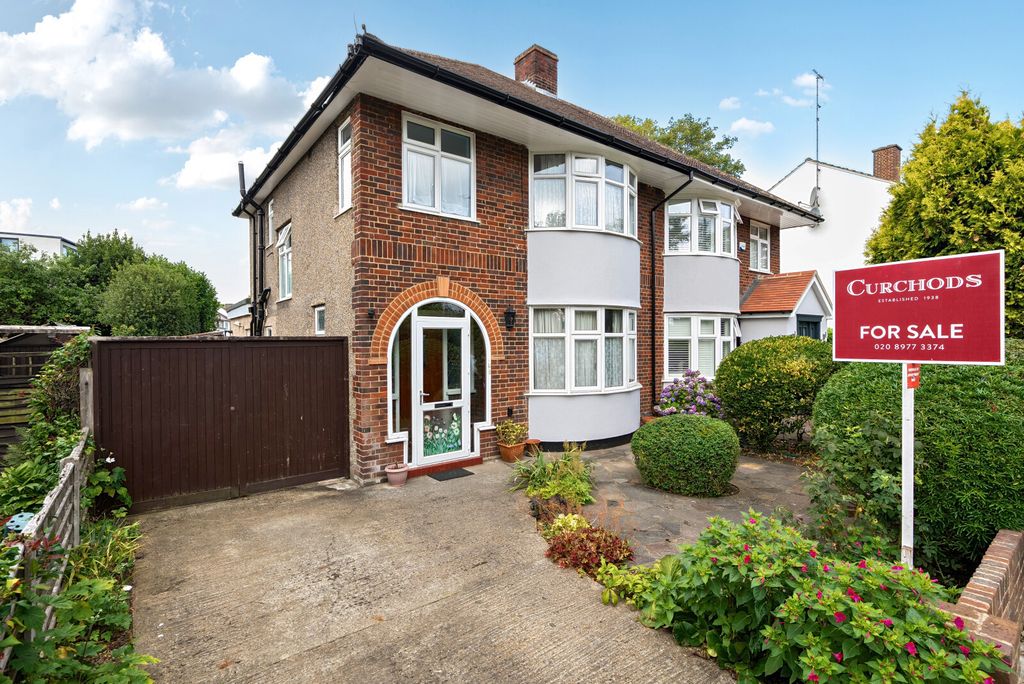 Property photo 1 of 14 1327763-18-688222...