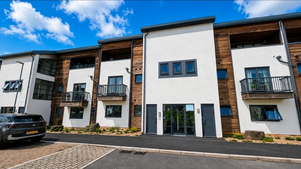 Property photo 1 of 7 Endeavour Court