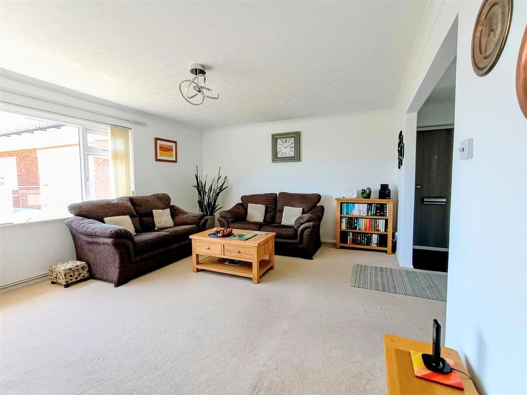 Property photo 3 of 21 6.Jpg