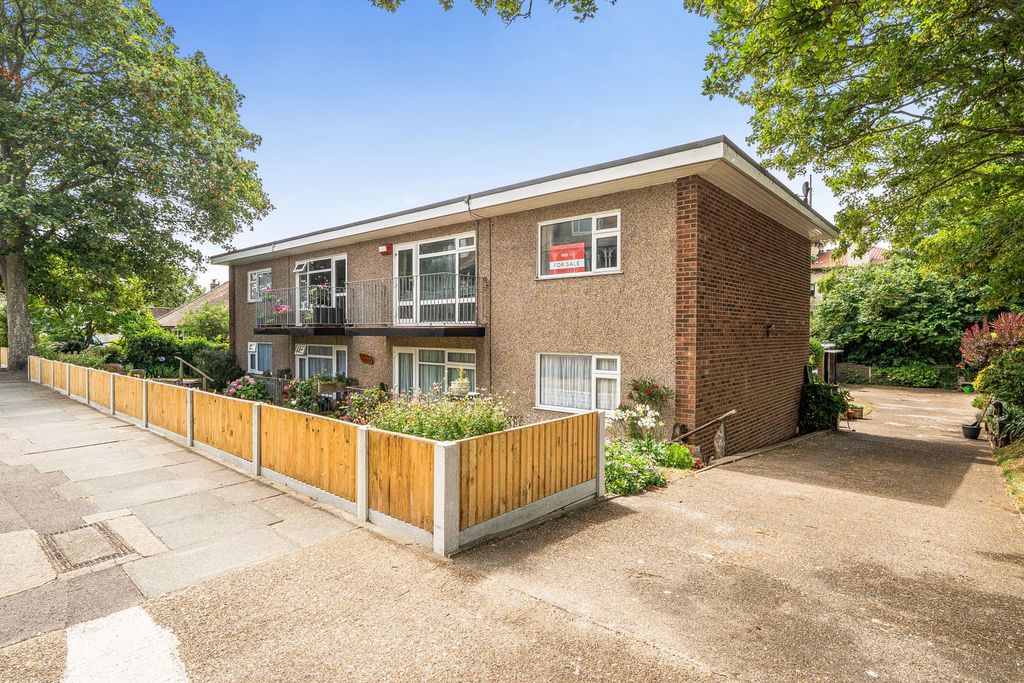 Property photo 1 of 18