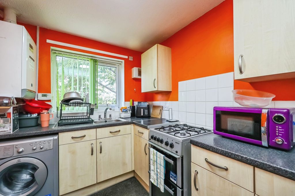 Property photo 3 of 15