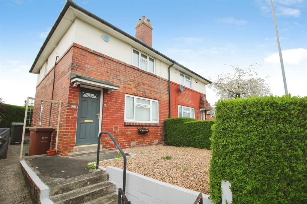 Property photo 1 of 12