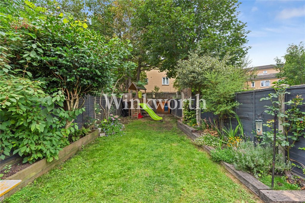Property photo 2 of 23 Picture No. 21