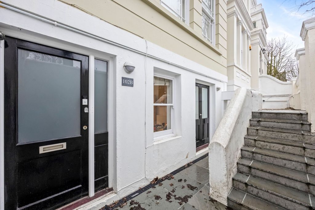 Property photo 3 of 19