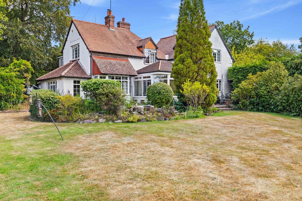 Property photo 1 of 25