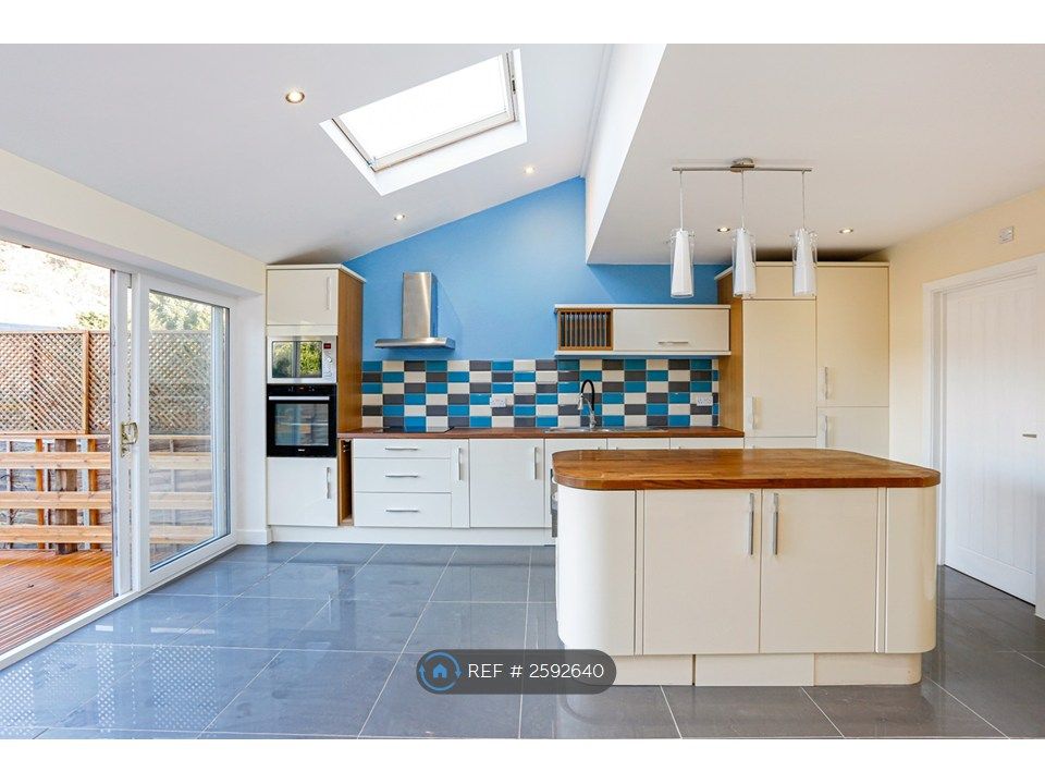 Property photo 2 of 9 Kitchen/Diner