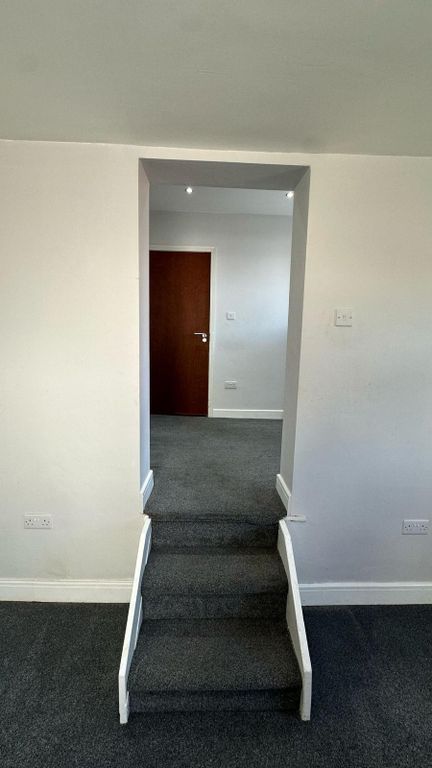 Property photo 3 of 3
