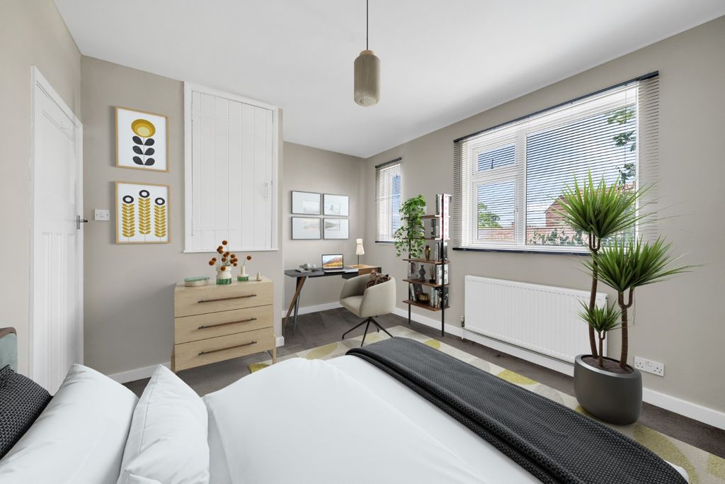 Property photo 3 of 12 4300753