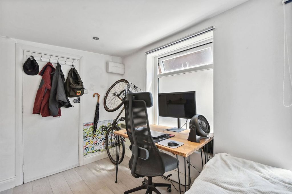 Property photo 3 of 12 Picture No. 09
