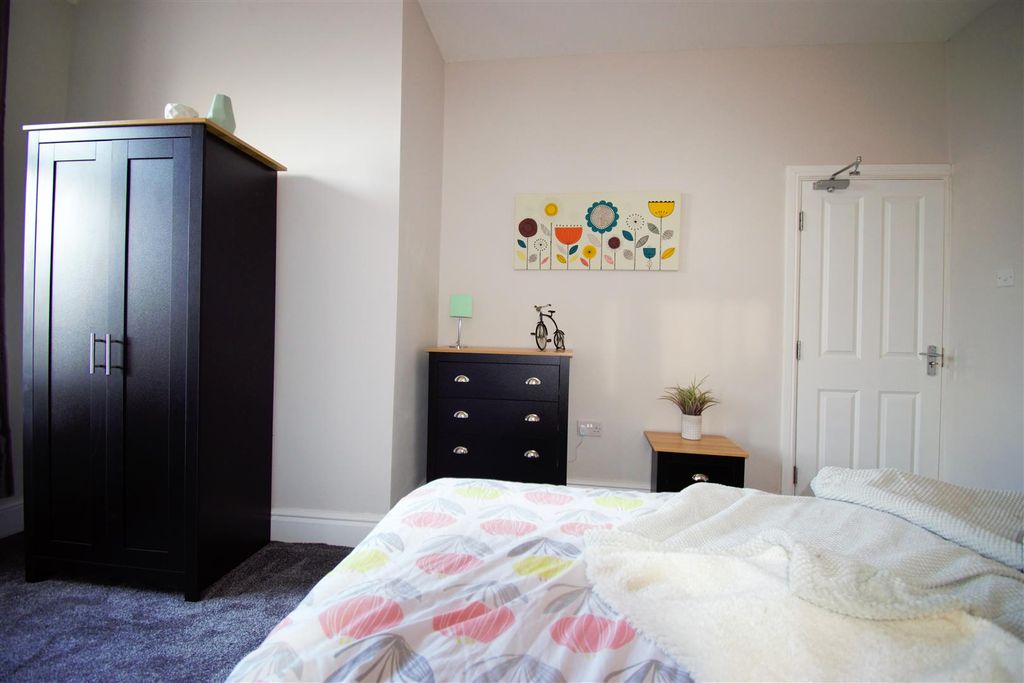 Property photo 3 of 23 Dsc_0945 (2).Jpg