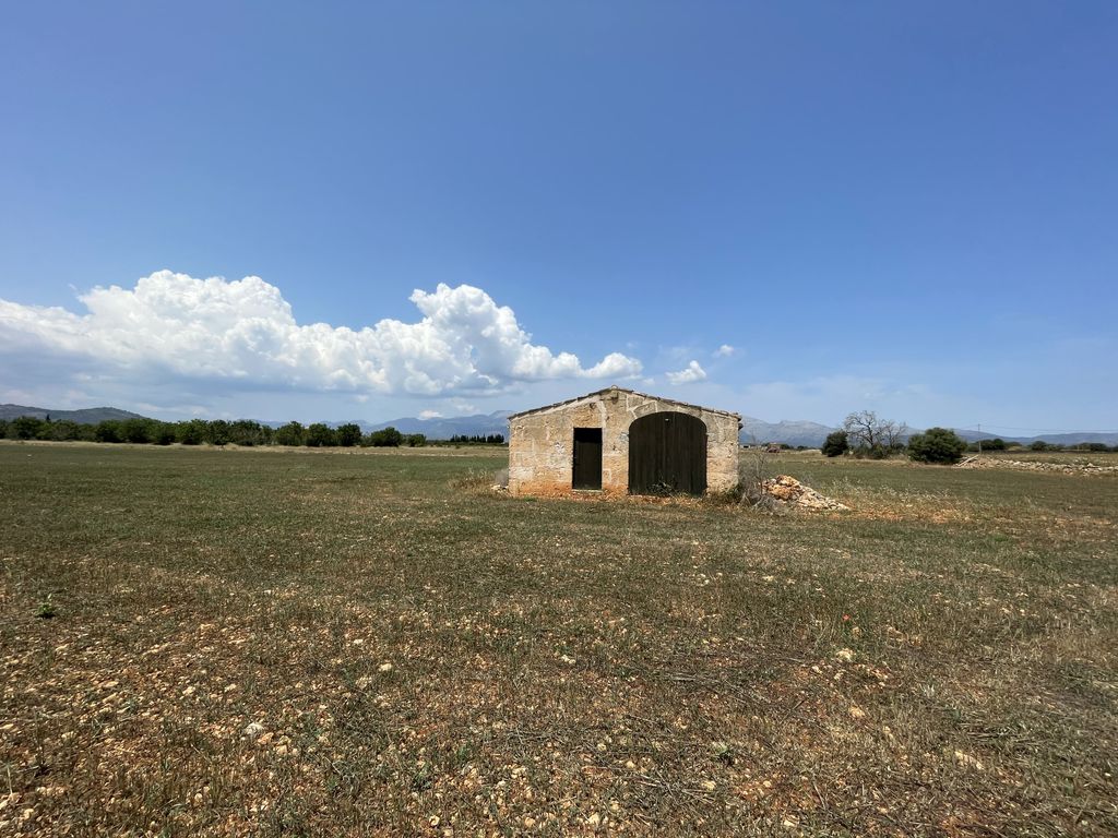 Property photo 2 of 8 002.Jpg