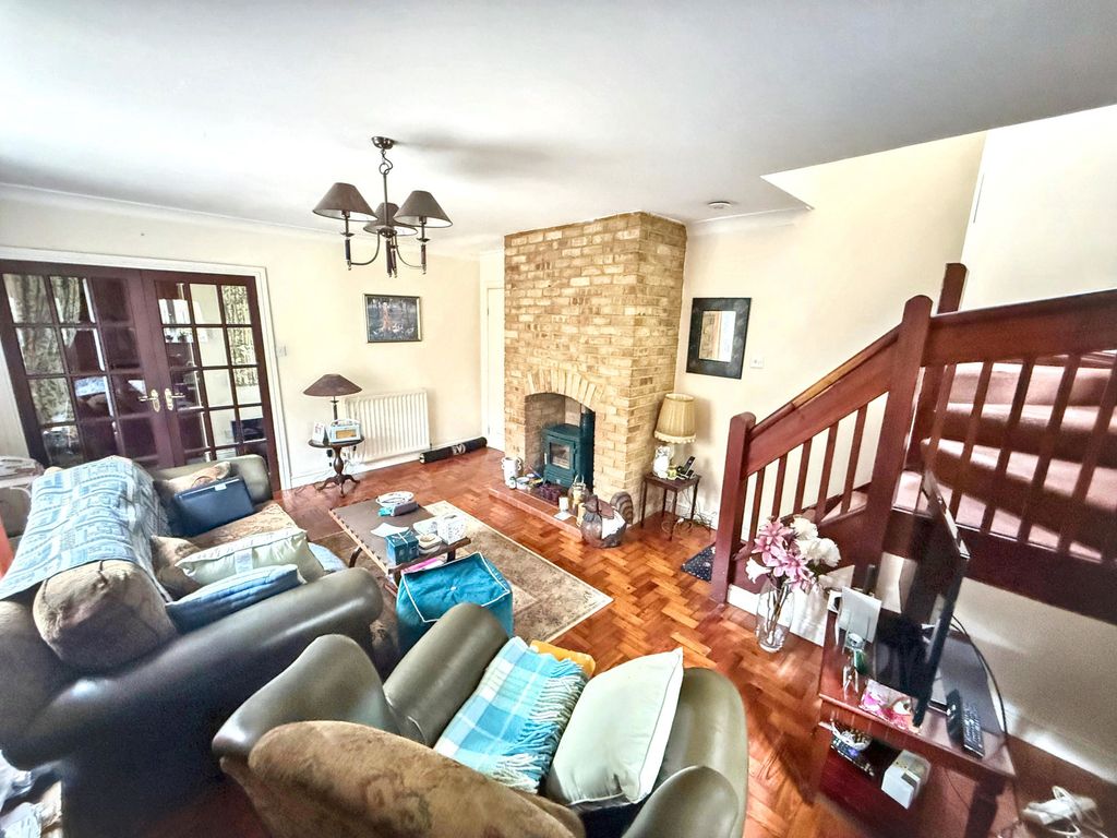 Property photo 2 of 14