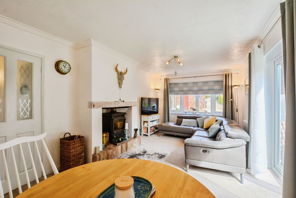 Property photo 2 of 13