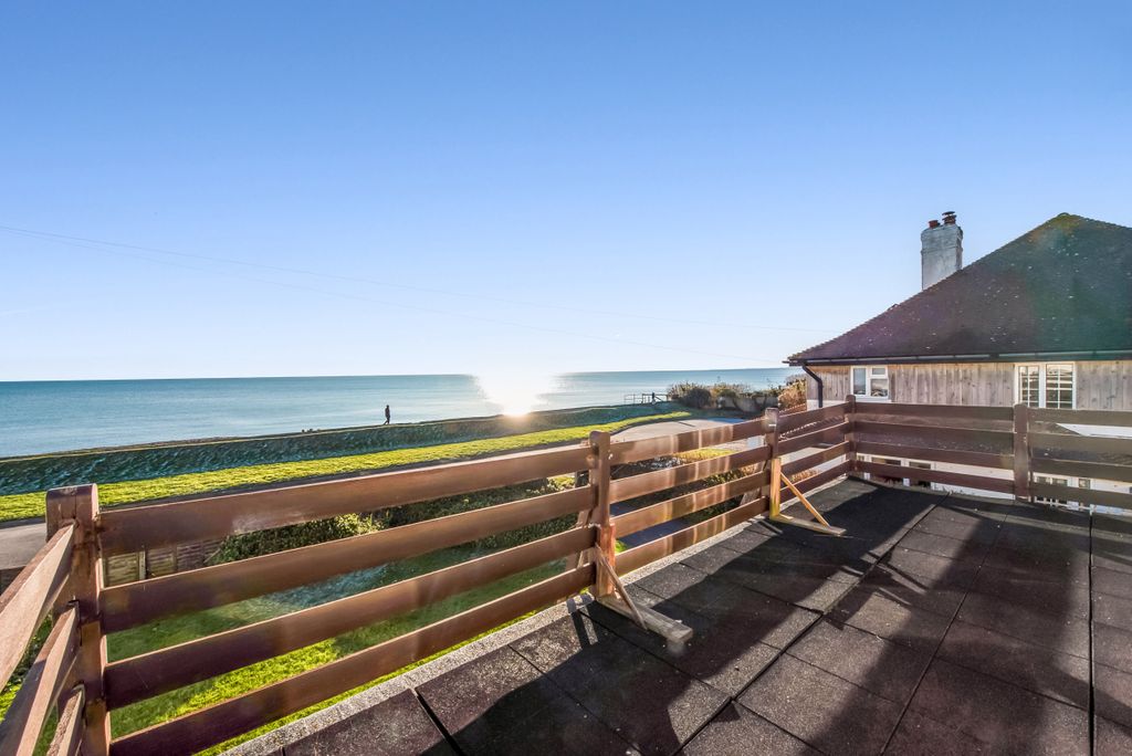 Property photo 3 of 39