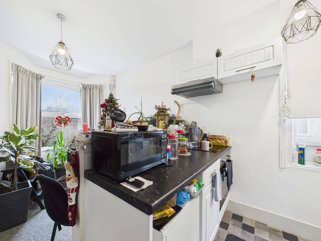 Property photo 2 of 6 Cam04693G0-Pr0067-Still001