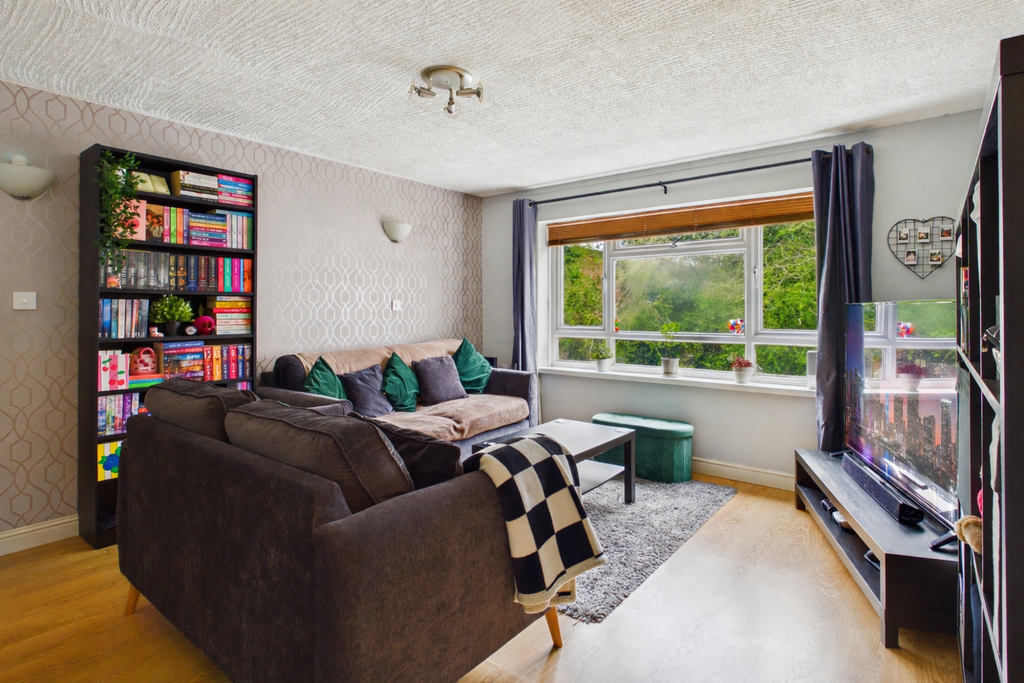 Property photo 2 of 13