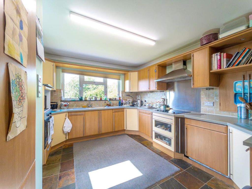 Property photo 3 of 38 Pipers Green-04.Jpg