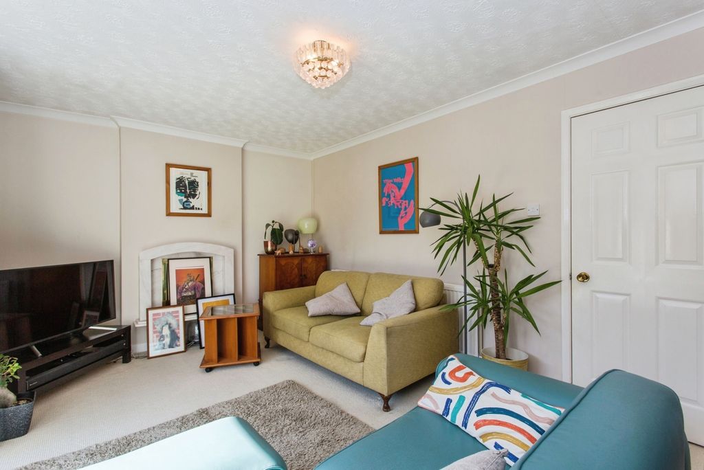 Property photo 3 of 13 Longe
