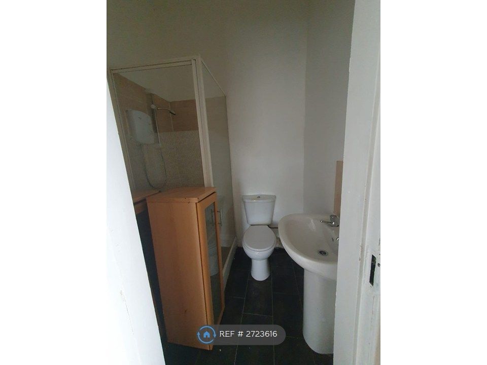 Property photo 3 of 3