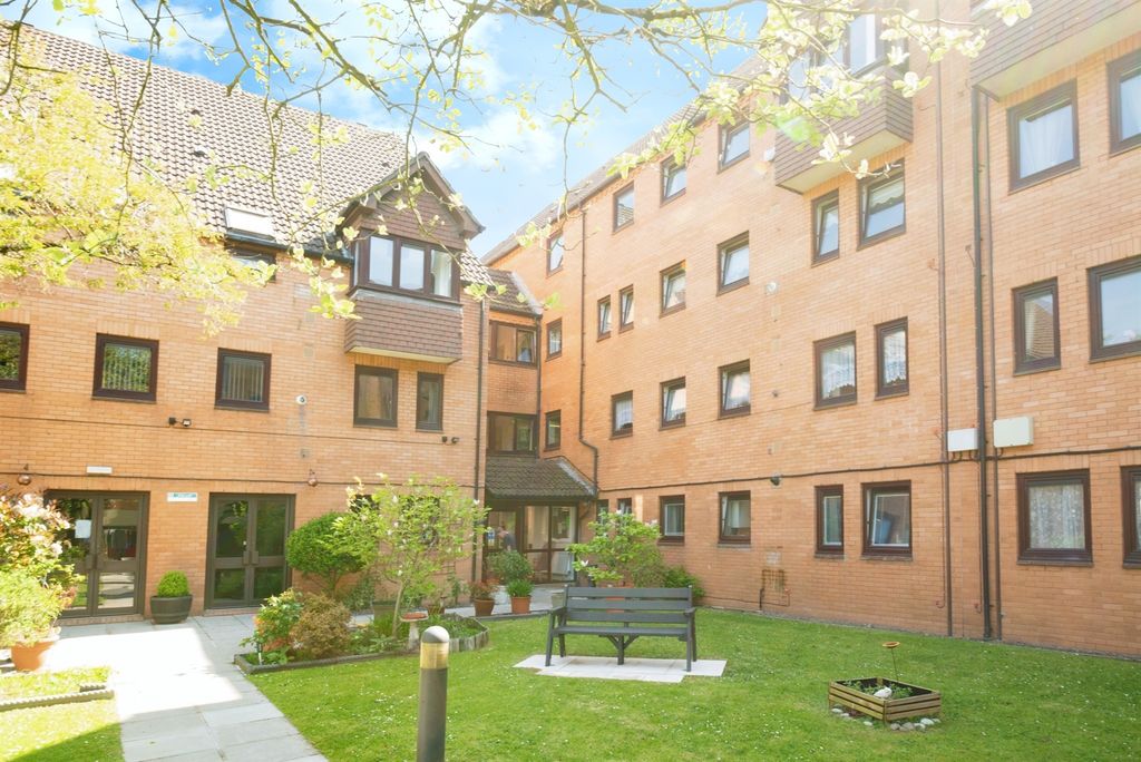Property photo 1 of 17