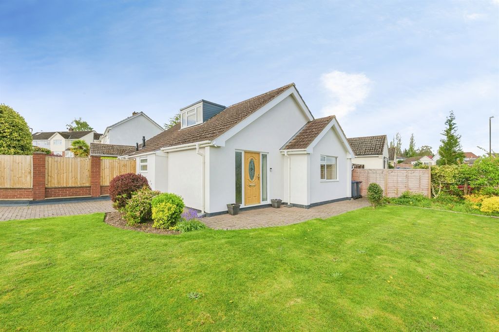 Property photo 1 of 21