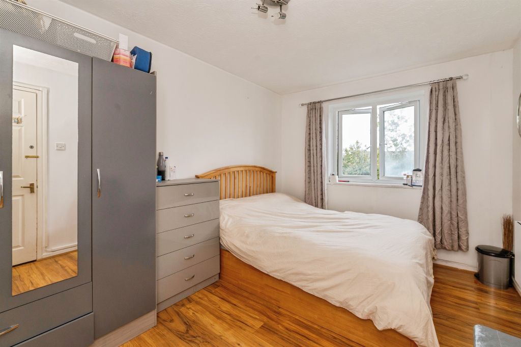 Property photo 3 of 33