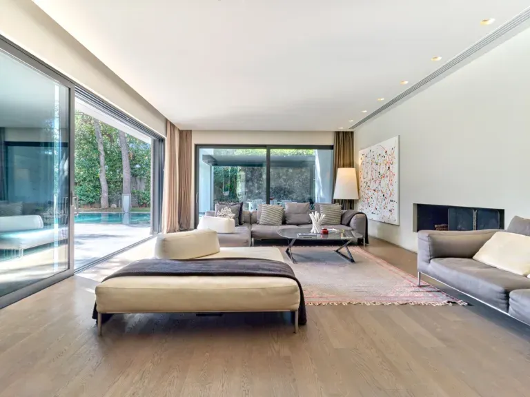 Property photo 3 of 45