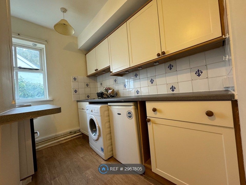 Property photo 2 of 3