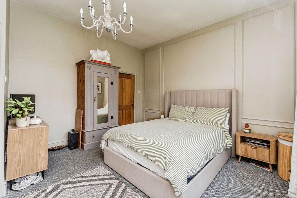 Property photo 3 of 15 Picture No. 21