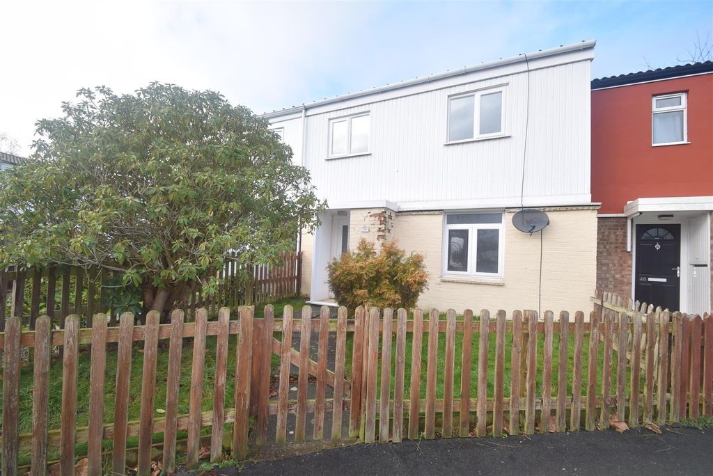 Property photo 1 of 14 Front Of Property.Jpg