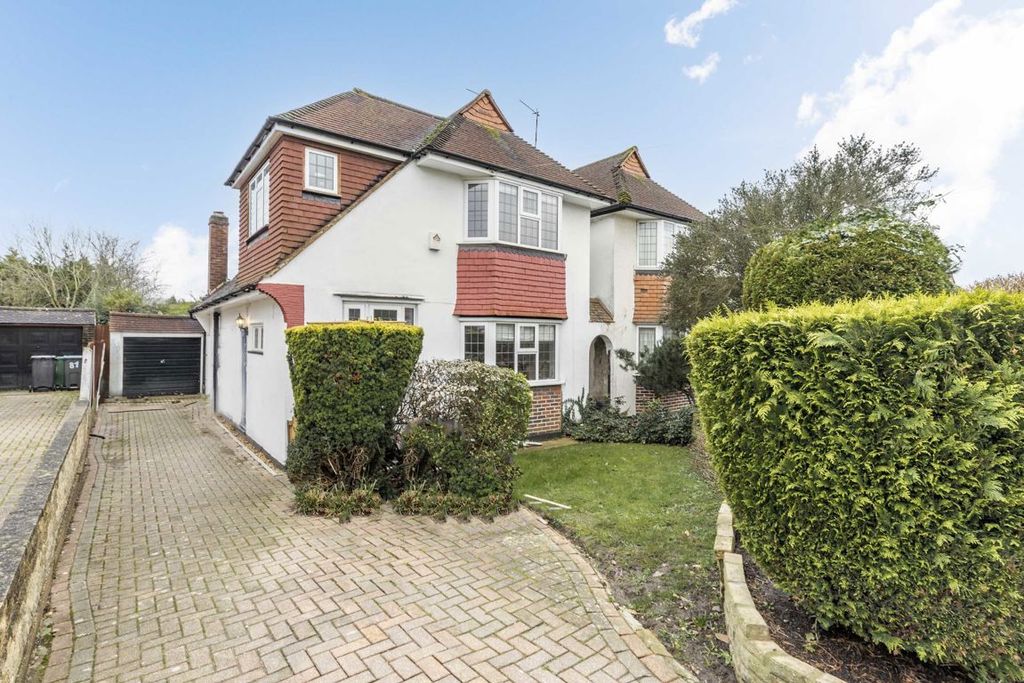 Property photo 1 of 9