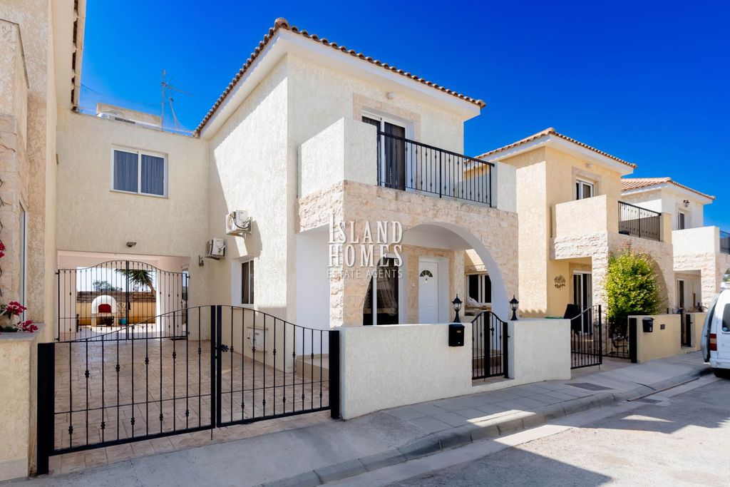 Property photo 1 of 37