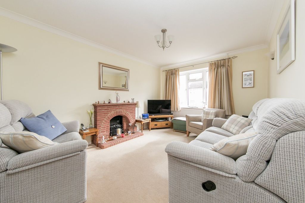 Property photo 3 of 22