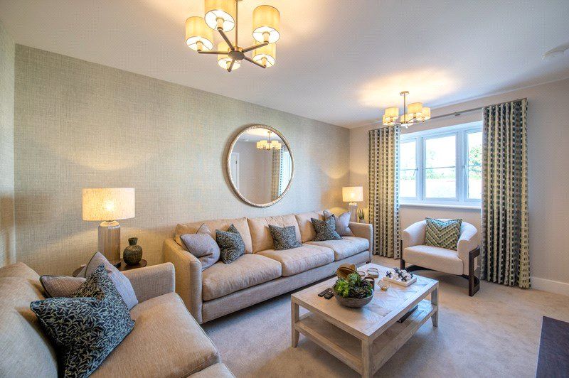 Property photo 2 of 13 Sheldwich Living