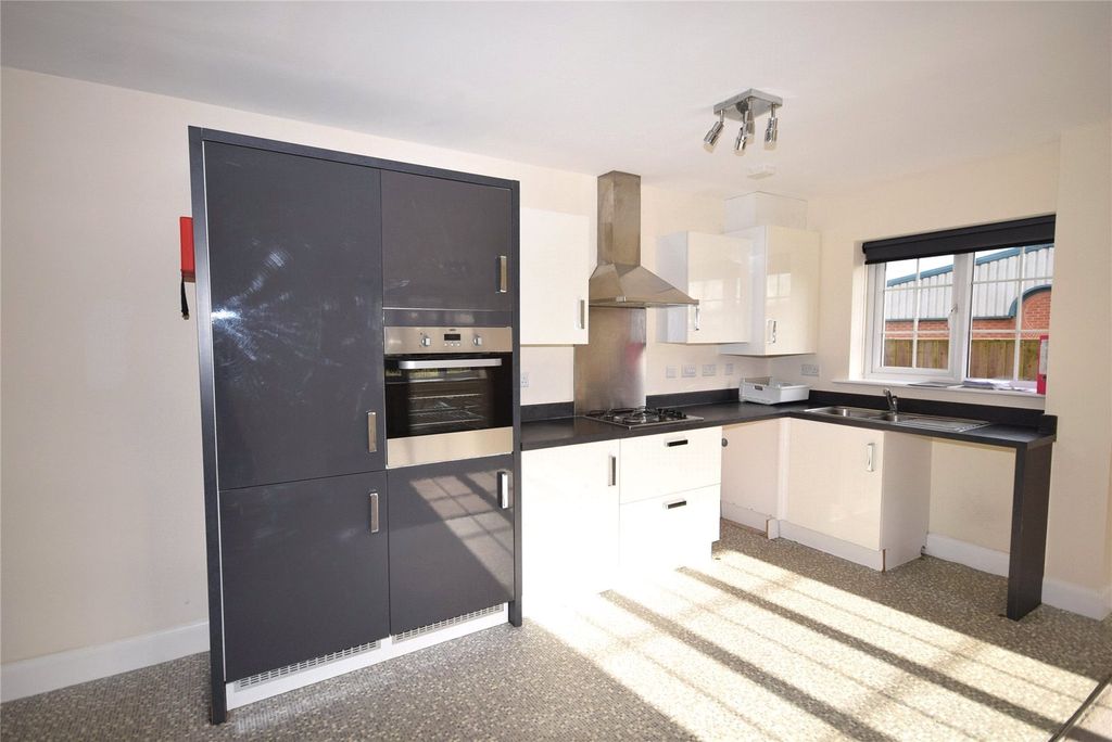 Property photo 2 of 8 Picture No. 02