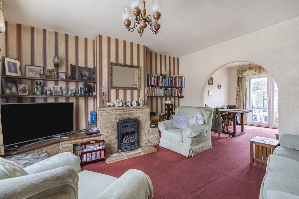 Property photo 3 of 16