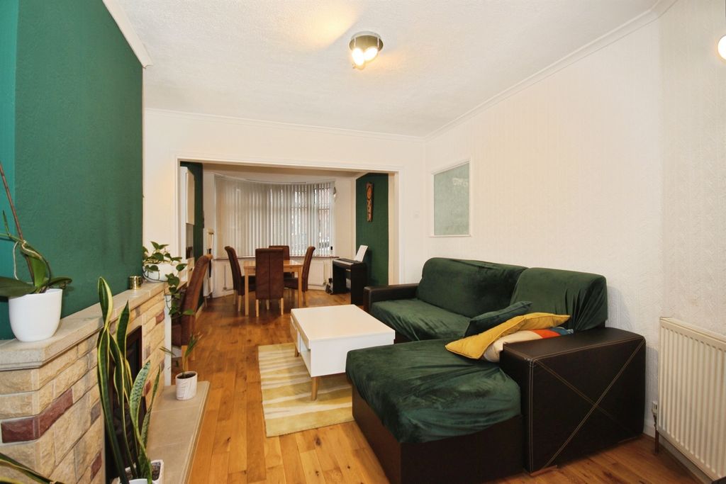 Property photo 2 of 15