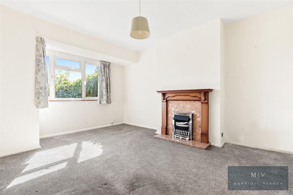 Property photo 2 of 17 Rawlins Close 10 MV-1.Jpg