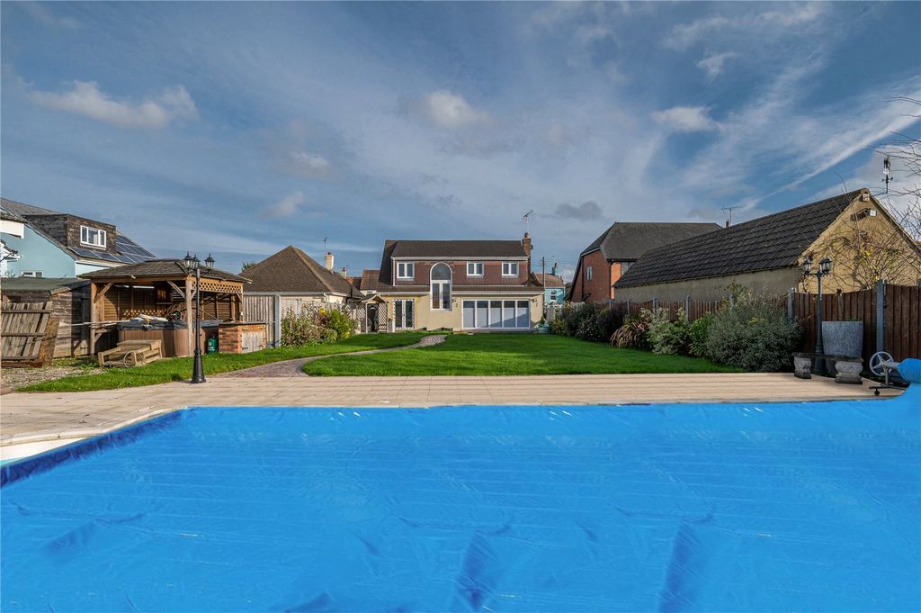 Property photo 3 of 31 Picture No. 33