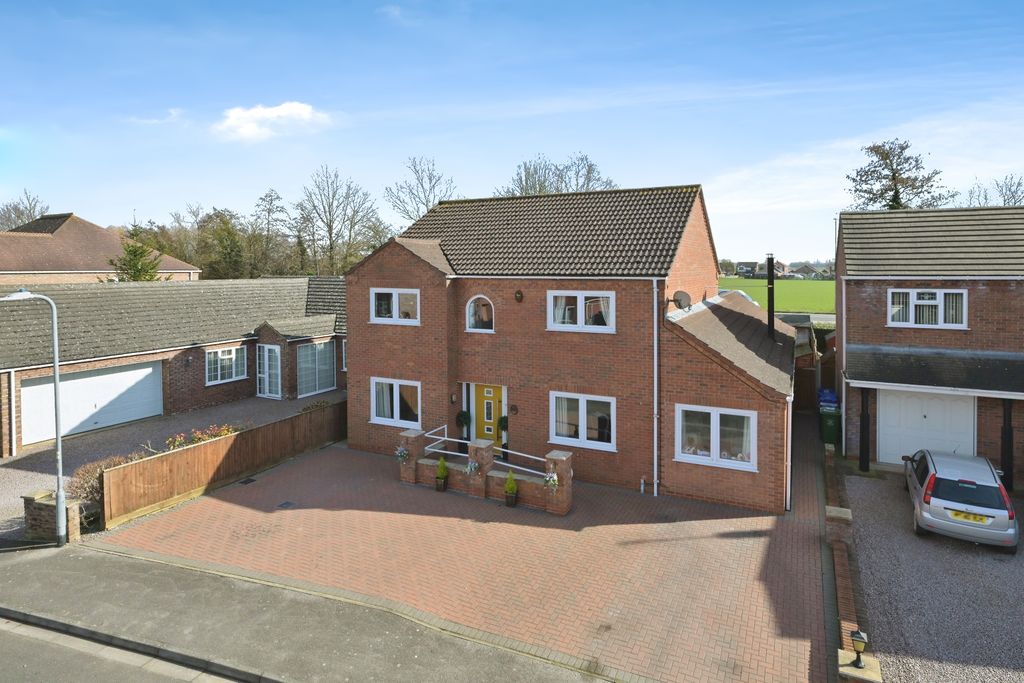 Property photo 1 of 22