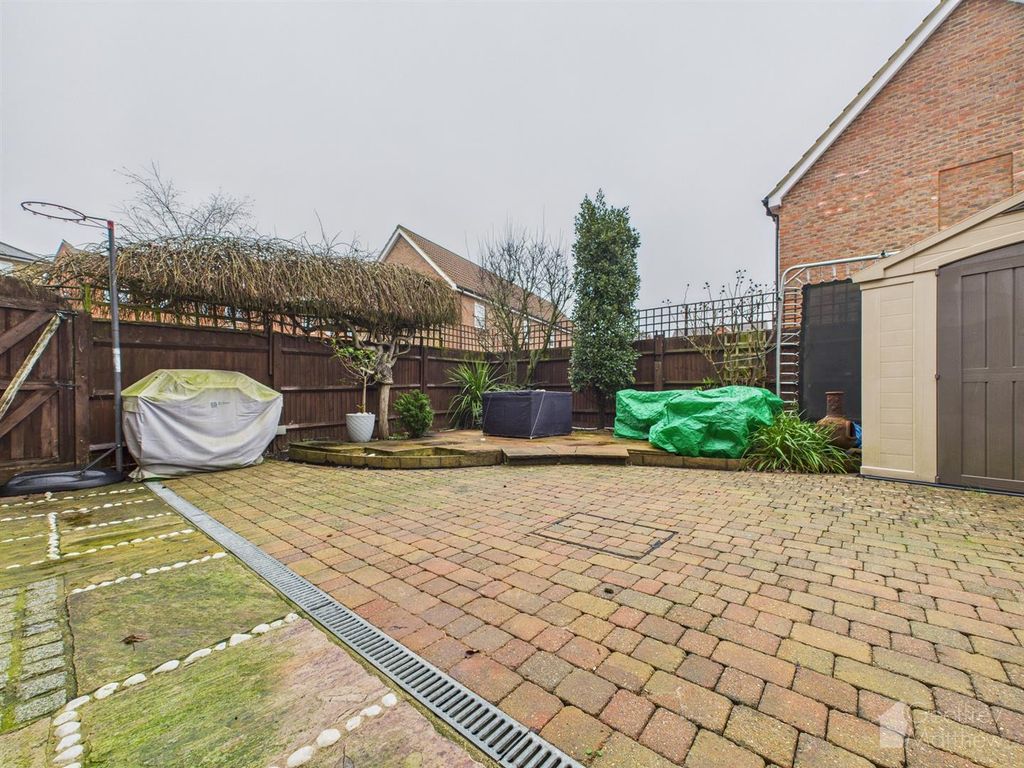 Property photo 3 of 23 Cam02365G0-Pr0401-Still034.Jpg