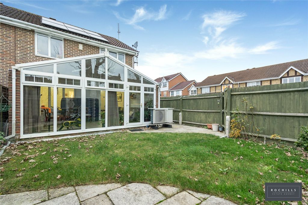 Property photo 2 of 20 Picture No. 13