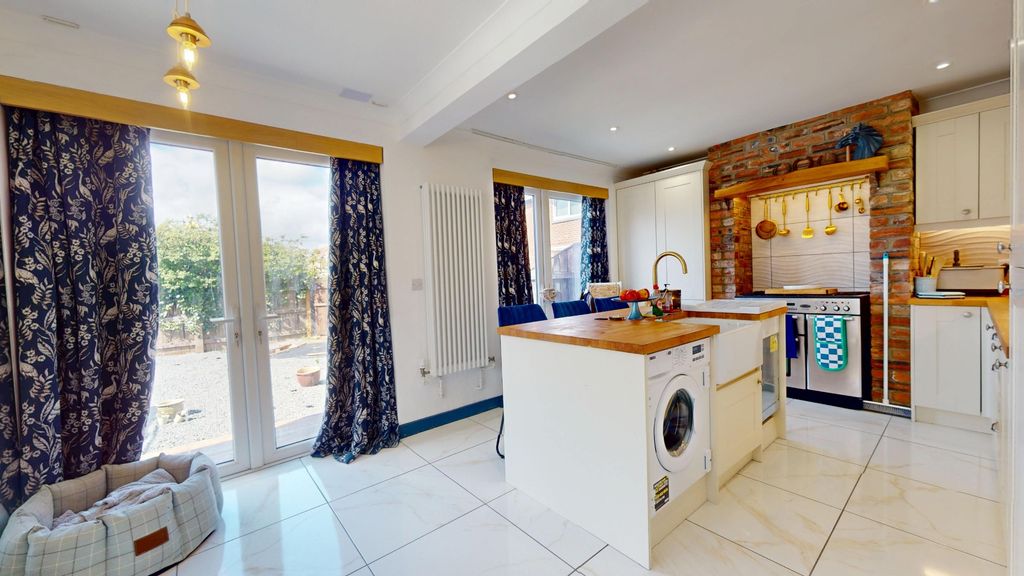 Property photo 1 of 29 5119932