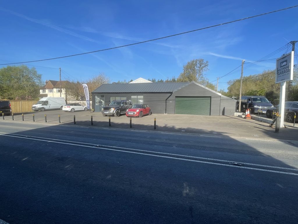 Property photo 2 of 4