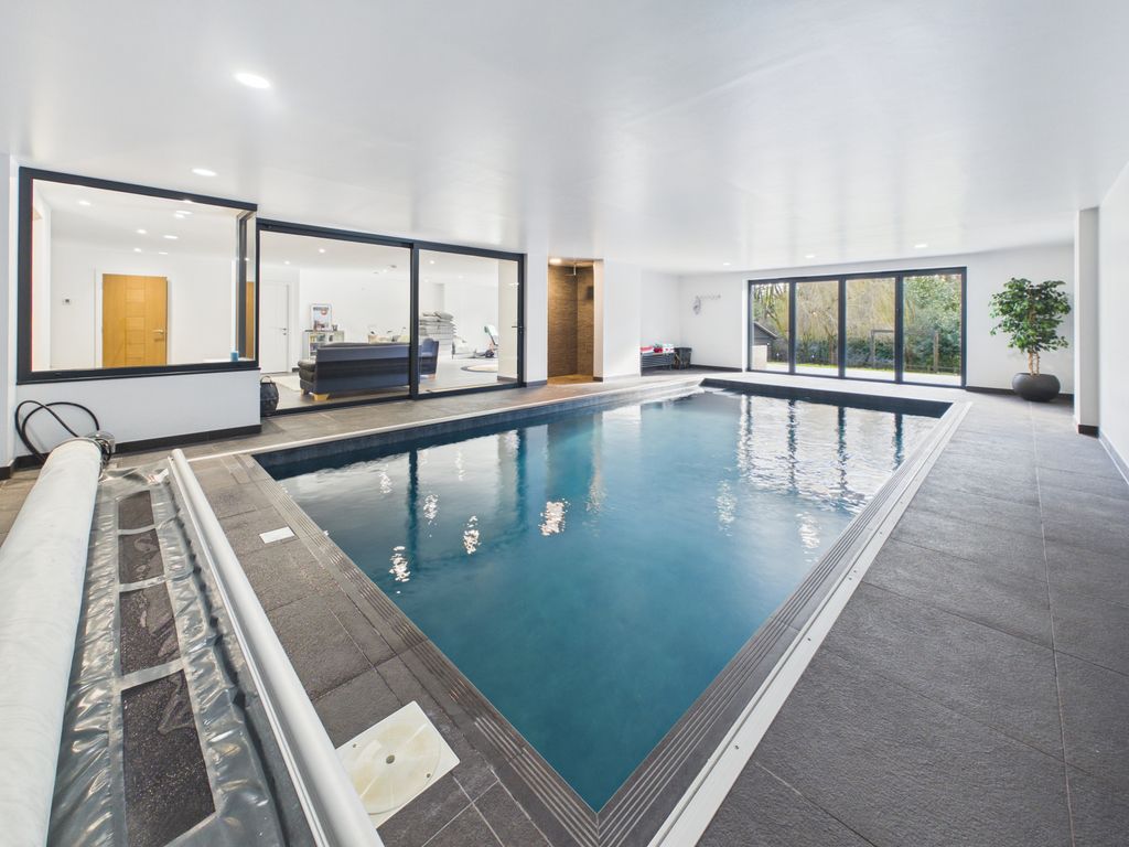 Property photo 2 of 34 Gallery