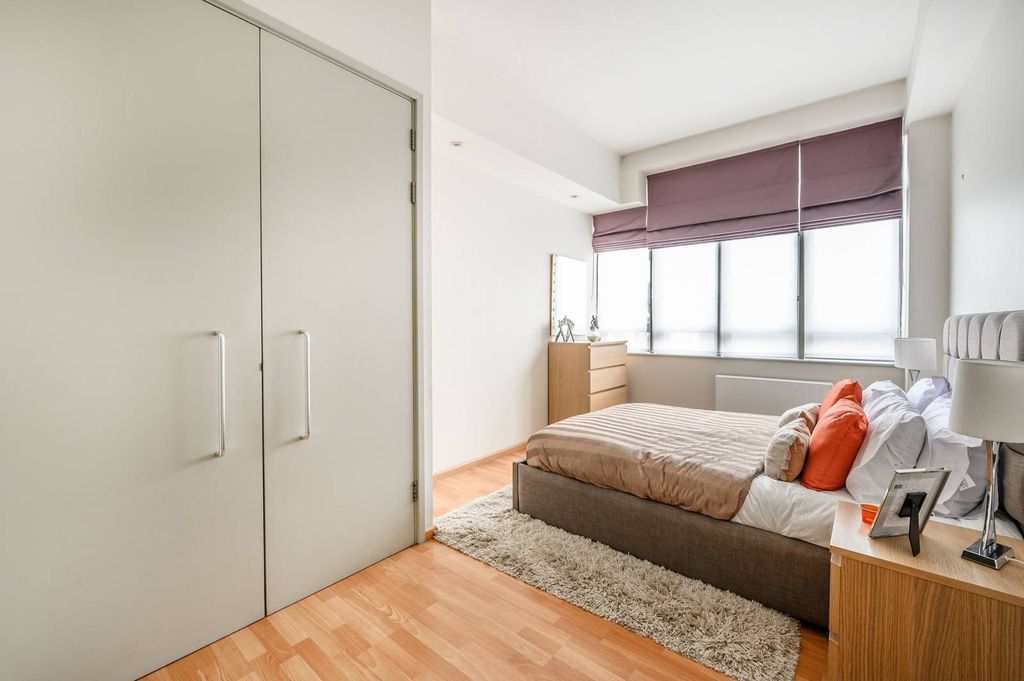 Property photo 2 of 4