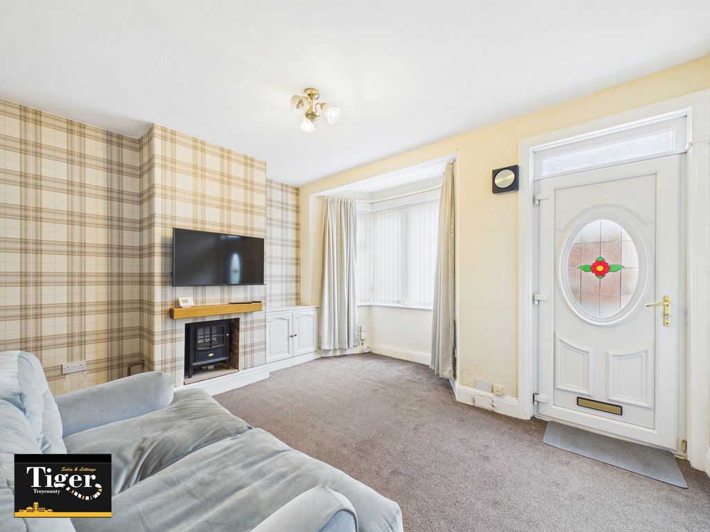 Property photo 2 of 13